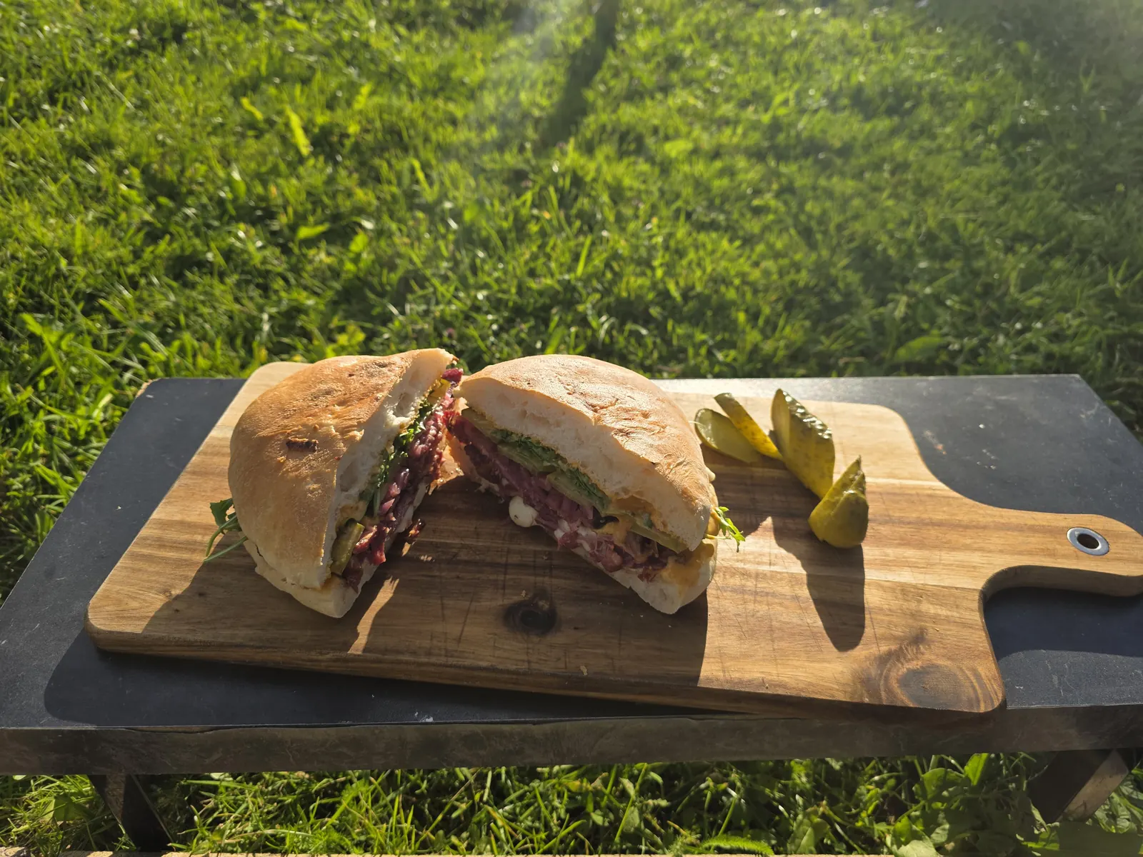 Sandwich im Gras